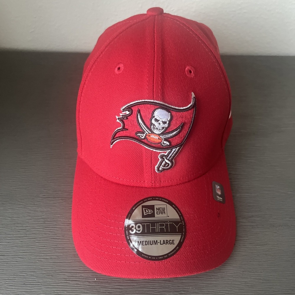 Tampa Bay Buccaneers Bucs Cap New Era 39Thirty M/L Medium-Large NWT